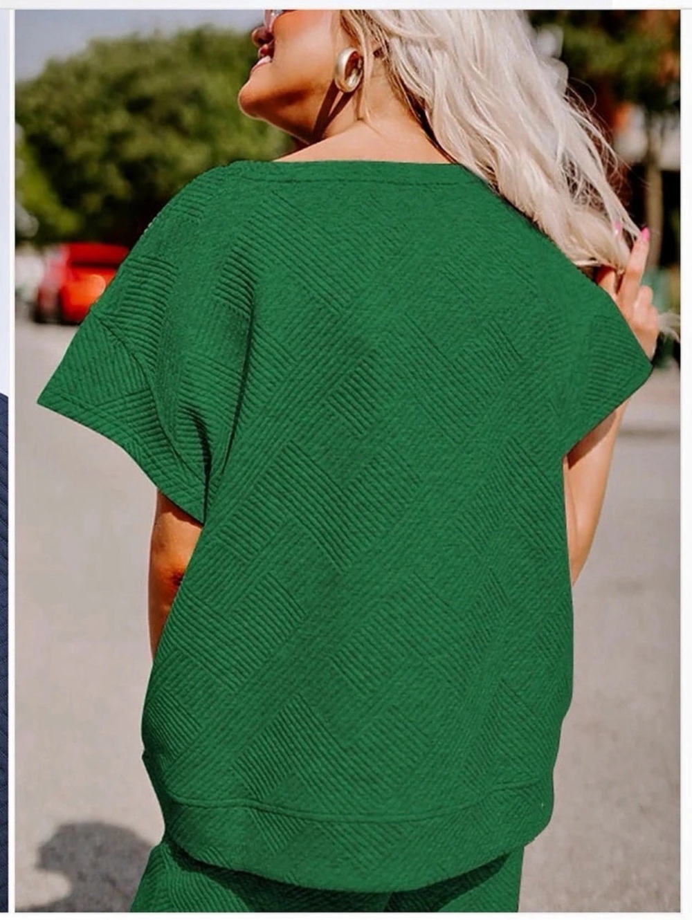 Green Textured Two-Piece Set - Picture 2 of 7